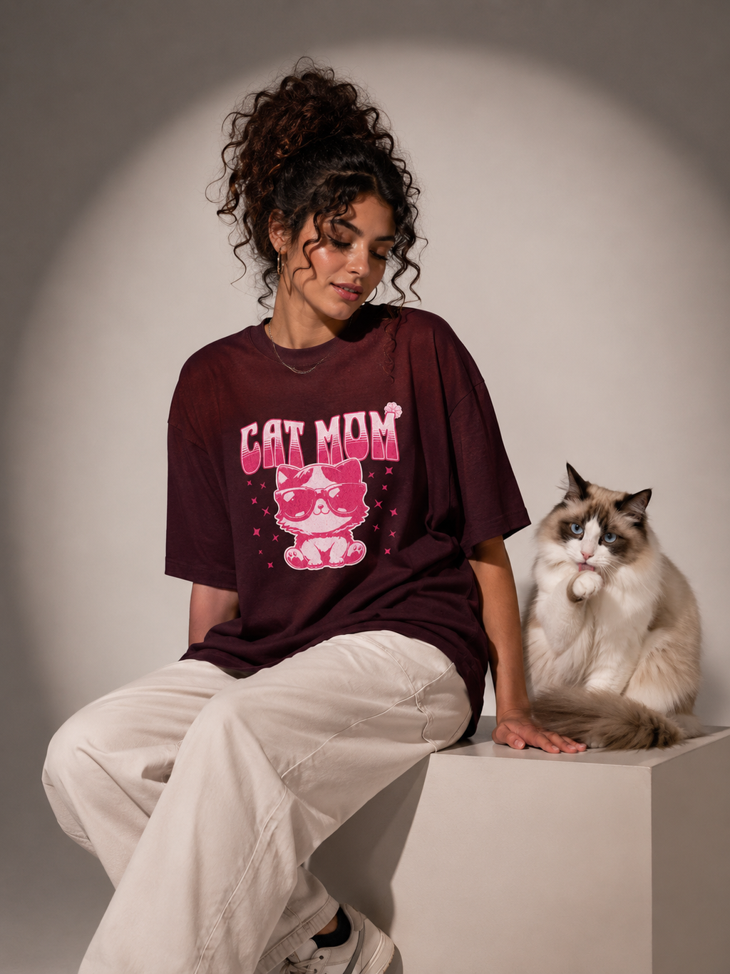 Cat Mom Oversized Classic T-Shirt